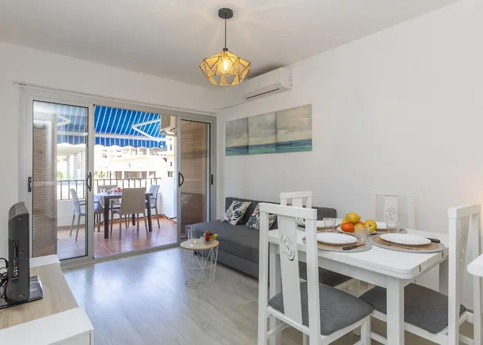 Apartamento Patios By Interhome